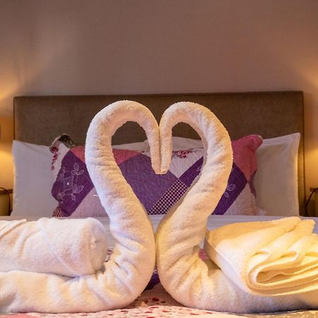Bed and Breakfast The Hare And Hounds Fulbeck Exterior foto